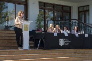 Round table talks on: Women: a future of equality