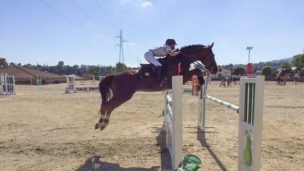 MIUC´s second-year student Castora Ortiz wins the Grand Prix for show jumping